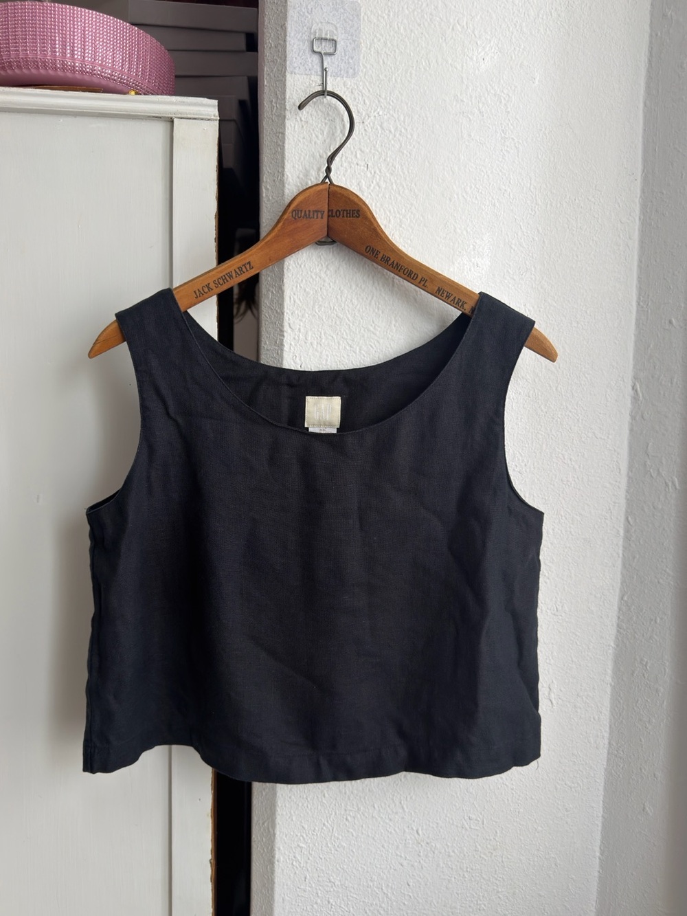 Vintage 90s Gap 100% linen black boxy sleeveless blouse / shell